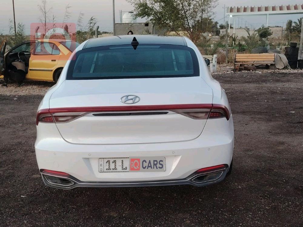 هيونداي أزيرا